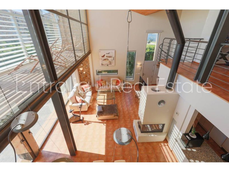 Foto a03a9401-fcd5-4b5e-95f9-bbc8d7a94a18. Casa amb calefacció aparcament piscina a Albons