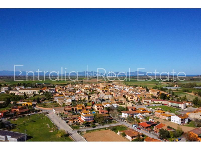 Foto b9965290-164a-4591-a145-204b35b108f8. Casa amb calefacció aparcament piscina a Albons