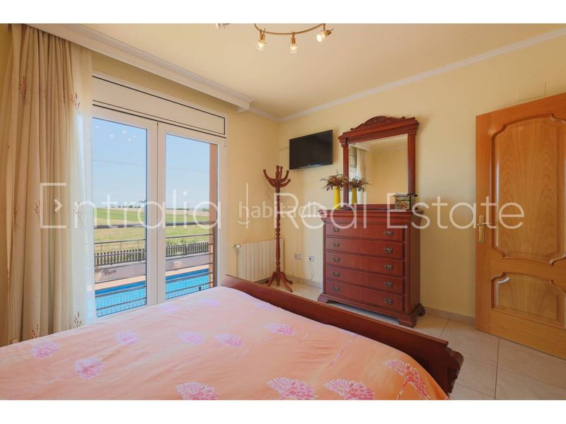 Foto 50e201c8-2b91-44da-9ef8-dffa07742464. Casa amb aparcament piscina a Vilamalla