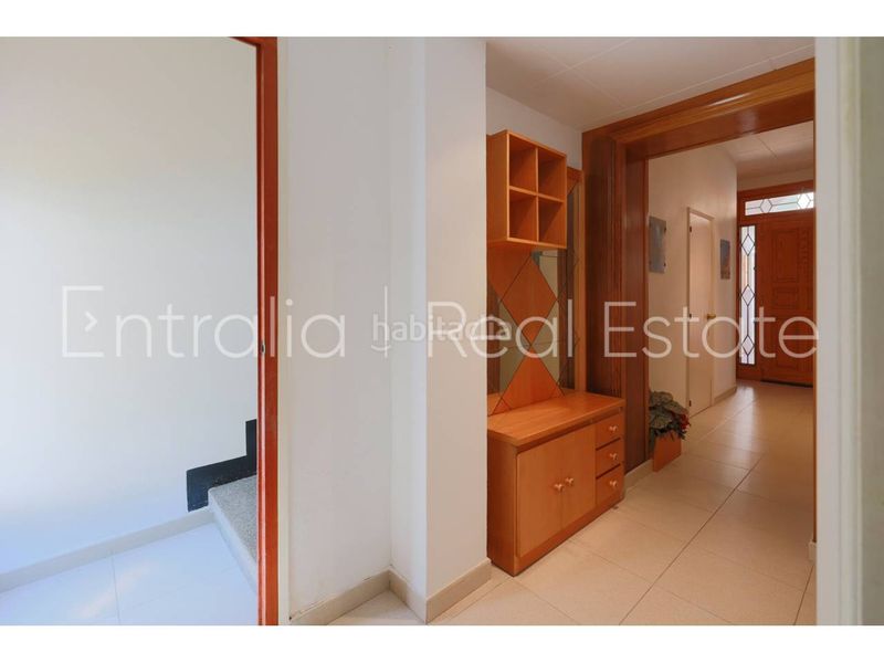 Foto 8bc77b5f-6abd-47a1-b46d-132920c37e35. Casa adossada amb aparcament a Ripoll