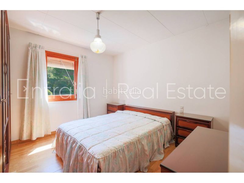 Foto aa2d5bba-2375-418a-a96d-61ae511fe992. Casa adossada amb aparcament a Ripoll