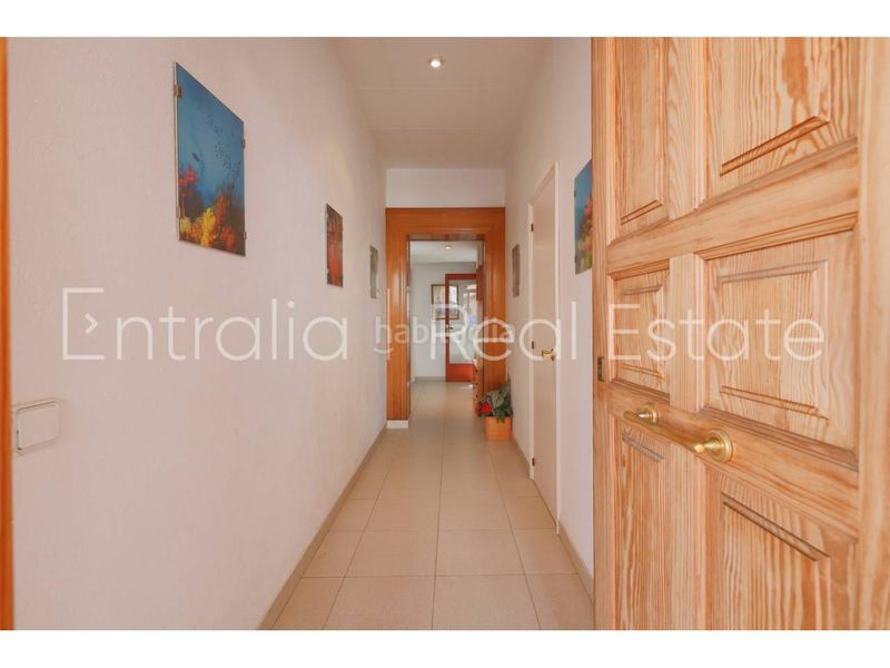 Foto dcb6d72d-dc11-4e90-b73f-08ffed4df400. Casa adossada amb aparcament a Ripoll