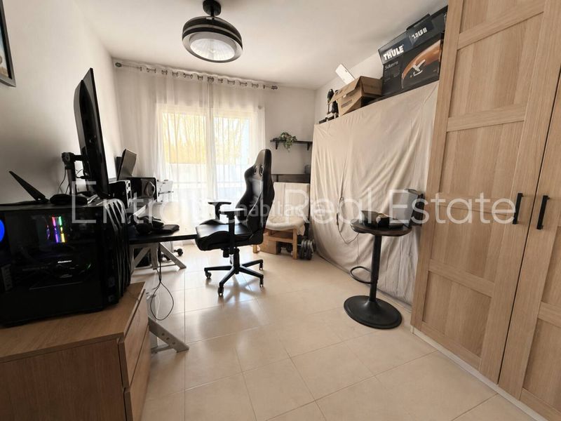 Foto f4f51b6d-9308-4448-b1fb-077c8d85500d. Pis amb calefacció a Creu de la Mà Figueres