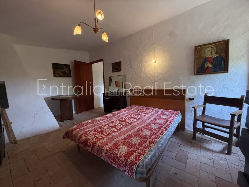 Foto fe7bfe71-0886-4304-8b27-55fa53c80407. Masia amb aparcament a Celrà