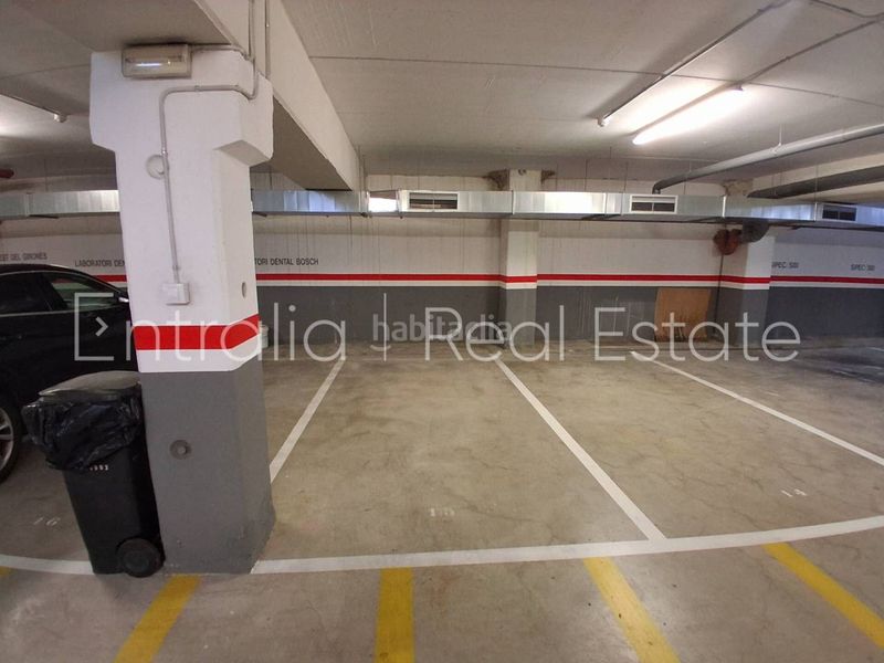 Foto 72d93447-e838-4f32-bbcd-473b7cbdc6ce. Local comercial a Celrà