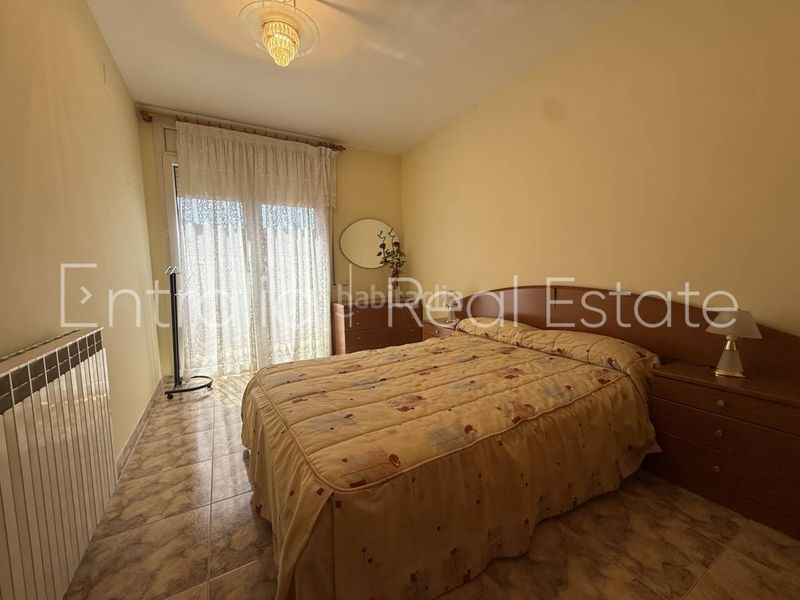 Foto 53a737b2-8aaa-439b-96e5-4a016d1f9b1e. Casa adossada amb aparcament a Campdevànol