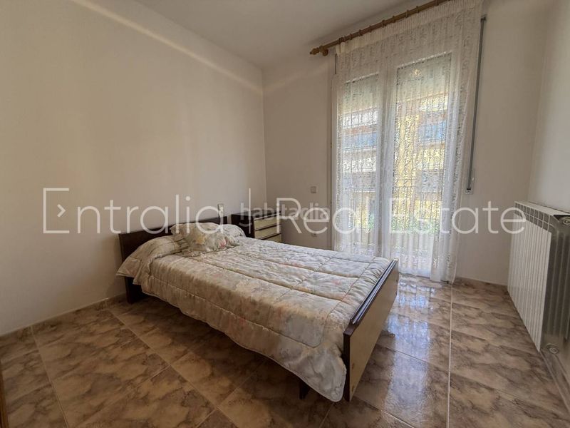 Foto c4c1aaed-fb03-4064-b9bd-59490410dfb5. Casa adossada amb aparcament a Campdevànol