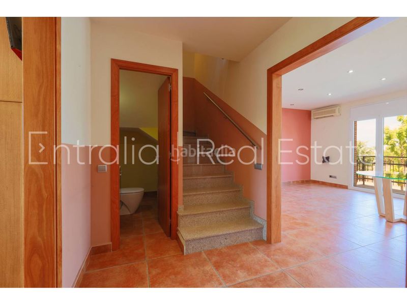 Foto aad11740-469a-49a9-a475-9e77b221fcbc. Casa adossada amb calefacció aparcament a Celrà