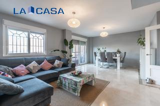 Casa aparellada  Calle pradillo