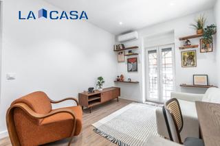 Etagenwohnung in Calle Prudencio Álvaro