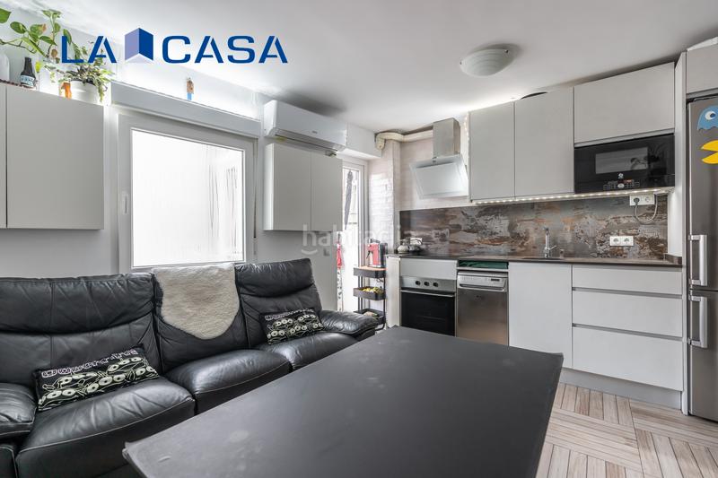 Foto e3e0cdc4-3e84-4fac-92e4-d2bc83420dc4. Appartamento con riscaldamento in Valdeacederas Madrid