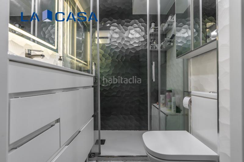 Foto 43337ed0-24d1-4bd4-8a16-862a93b90fb0. Piso en Valdeacederas Madrid