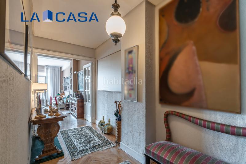 Foto bff9bc3c-e370-4d80-a17c-aa2a39a3fb3c. Piso en Vallehermoso Madrid