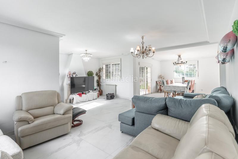 Foto 06612d52-14c6-495b-a6ec-9cb06b2fa773. Chalet con riscaldamento parcheggio piscina in Ciudalcampo