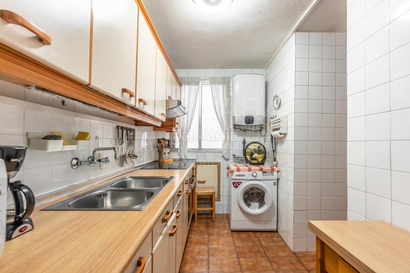Foto d75d3803-6be9-4c2f-b3e1-b656c4f220a2. Piso en Imperial Madrid