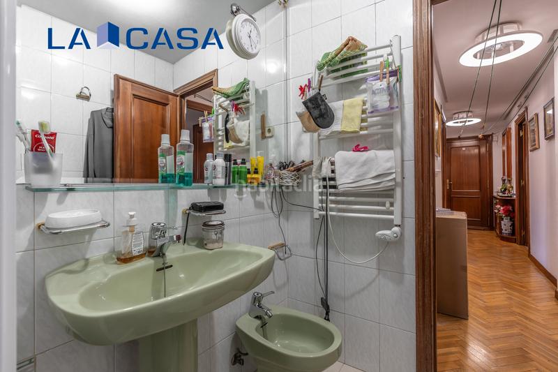 Foto 73e99103-22c3-4e14-bc75-7d5c5fa5d956. Appartamento con riscaldamento parcheggio in Numancia Madrid