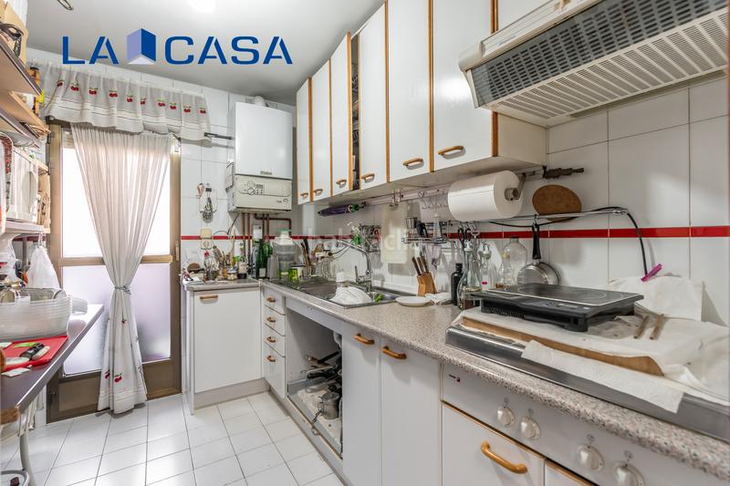 Foto 8cd43f6e-e466-4b5e-8859-d8b2cacfe060. Appartement avec chauffage parking dans Numancia Madrid