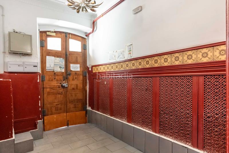 Foto 1dfc93c8-25b7-4f6d-8bf0-c5d2bd23e9f4. Zweistöckige wohnung in Embajadores-Lavapiés Madrid