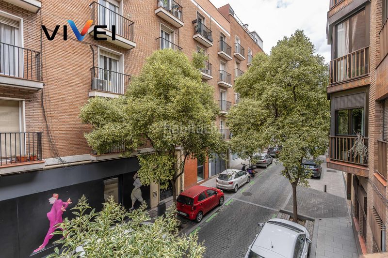 Foto b29bb71f-b7ff-4a10-bf1b-f53ddefa4260. Pis amb calefacció aparcament a Embajadores-Lavapiés Madrid