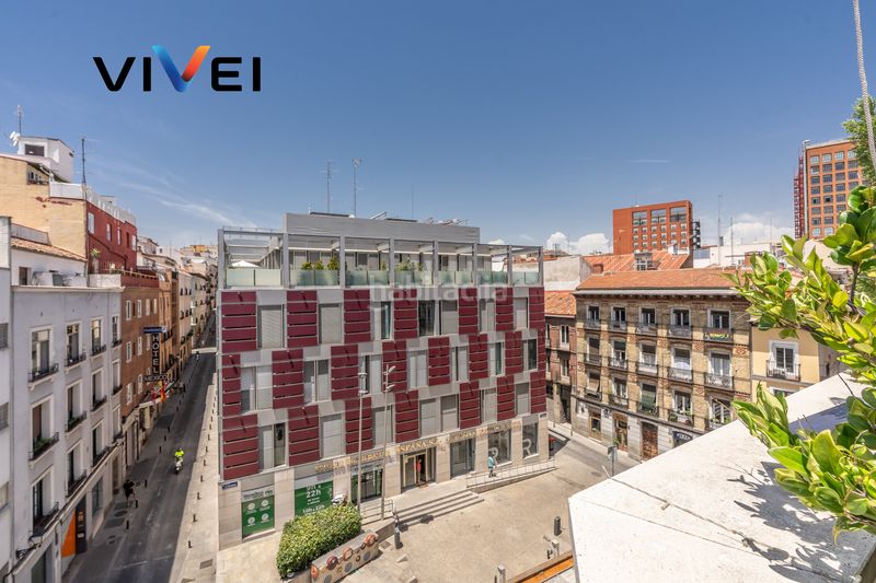 Foto 76d05935-aeb2-4e5c-a659-8e9ed77c531b. Àtic amb calefacció a Cortes-Huertas Madrid