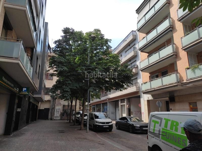 Foto 3fcdd84c-3a55-49fe-af43-cc4c57ef9380. Aparcament cotxe a La Devesa Girona