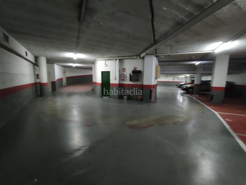 Foto 7014aa8a-107e-497e-b84a-ac017f2631da. Rent car parking in Eixample Nord Girona