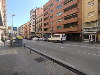 Parking coche  Espanya