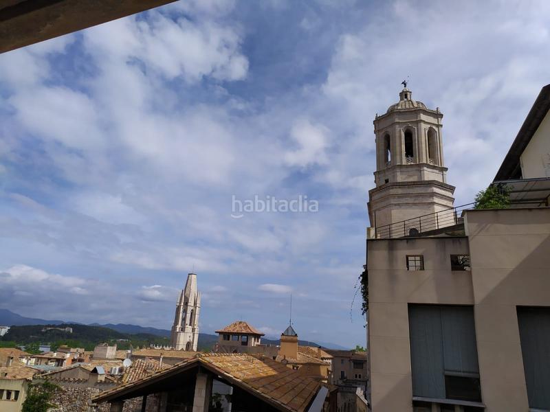 Foto 095bb7c1-6d04-40cc-8b25-f9015fa73b35. Lloguer pis amb aparcament a Centre-Barri Vell Girona