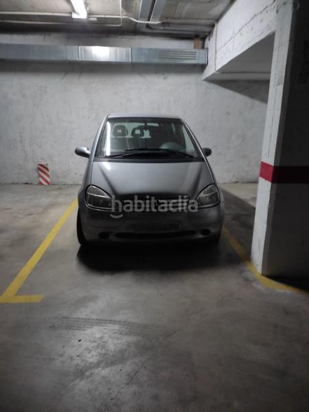 Foto 3dbad01e-cb51-4d46-847f-dfaf4b0ed3e0. Aparcament cotxe a Centre-Barri Vell Girona