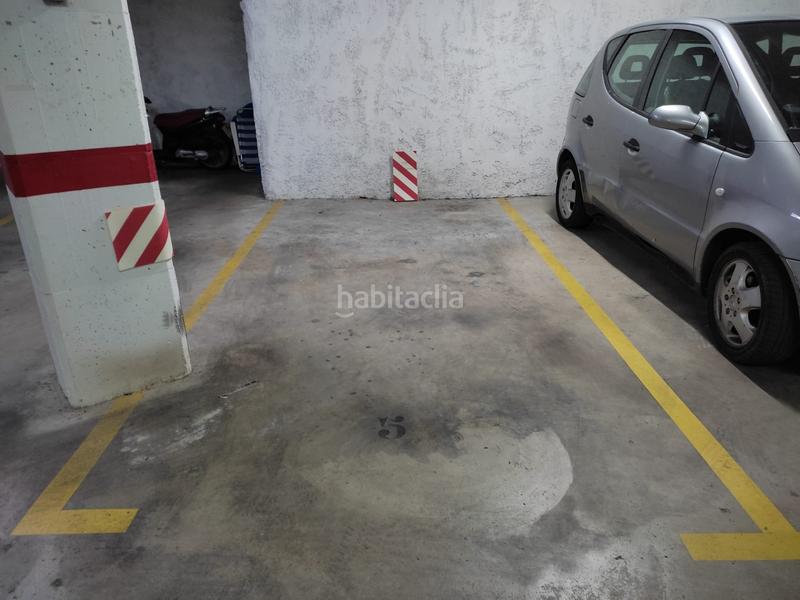 Foto ca399c9e-2cc6-4917-8744-f82d17de42c7. Aparcament cotxe a Centre-Barri Vell Girona