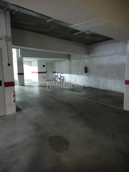 Foto e7f6be71-2843-44e5-98ee-af130e2d832b. Aparcament cotxe a Centre-Barri Vell Girona