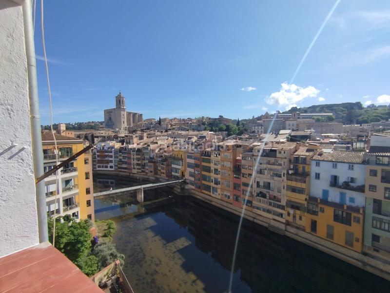 Foto 366890a5-41d9-4ca0-b24a-66cb4530d361. Alquiler piso en Centre-Barri Vell Girona