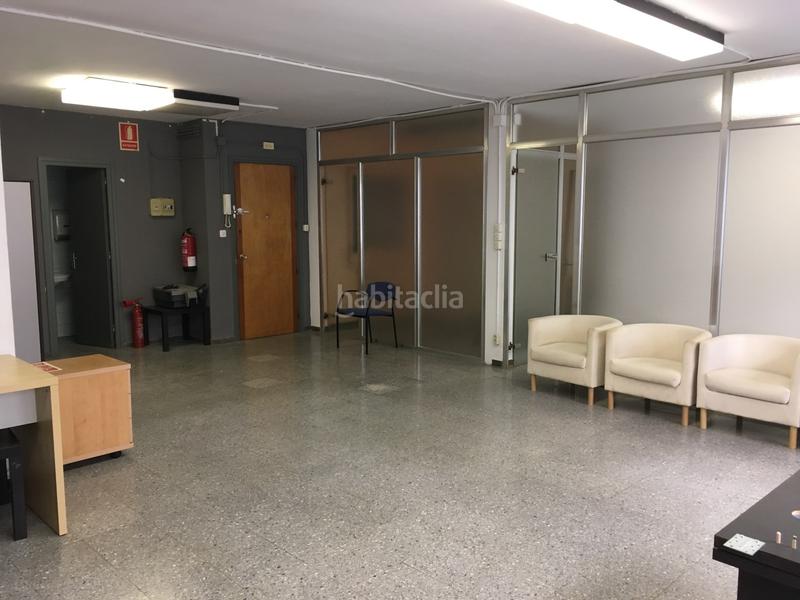 Foto e128745f-5f43-4585-9c18-d6f3eebf291a. Alquiler oficina en Eixample Nord Girona