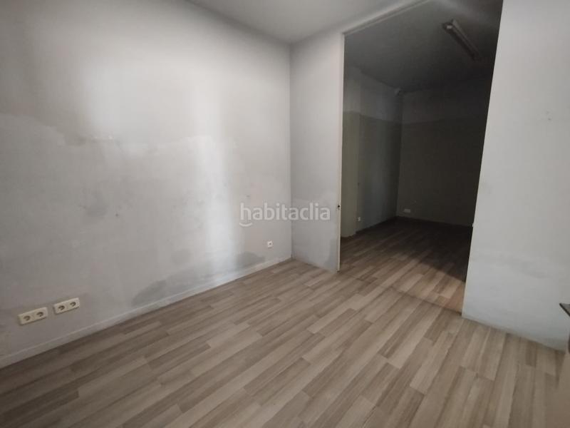Foto fd2cb6af-cfd1-4770-a9fc-4b924ce89d8e. Lloguer local comercial a Eixample Sud-Migdia Girona