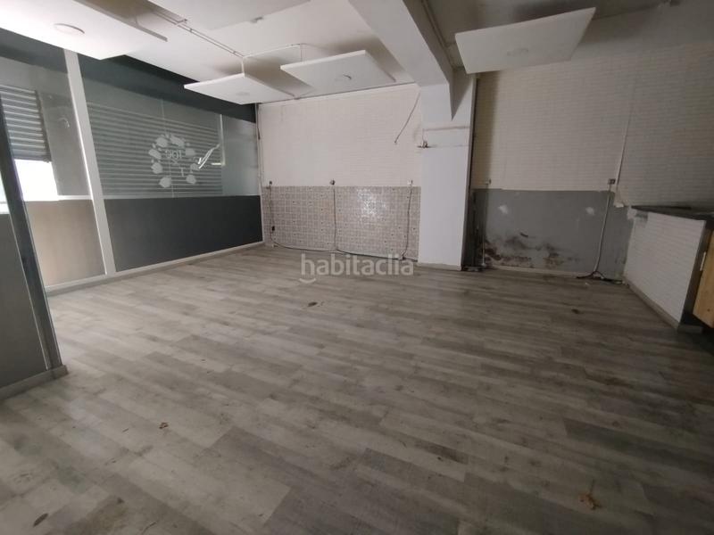 Foto f7992de3-1788-485c-a8b1-324aff1b99f6. Lloguer local comercial a La Devesa Girona