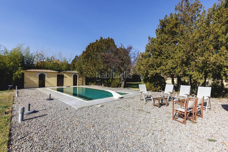 Foto df92fbc9-35d1-4070-bb21-8cf5434d7f32. Casale con riscaldamento parcheggio piscina in Borrassà