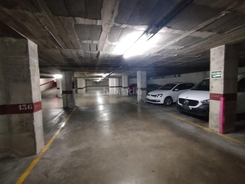 Foto 8ede2d03-8494-40a2-8187-8029bd6a37bd. Parking coche en Mas Xirgu Girona