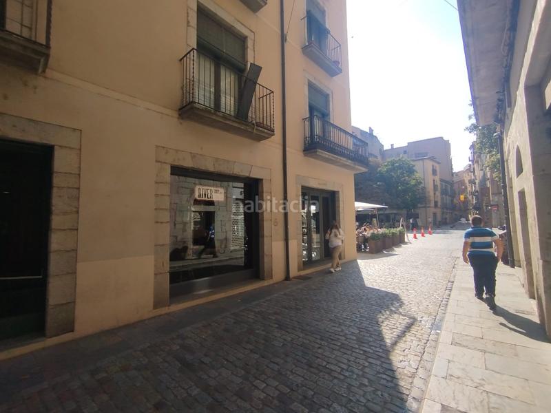Foto f91b4b43-acae-48e0-83b9-460833d20649. Location local commercial dans Centre-Barri Vell Girona