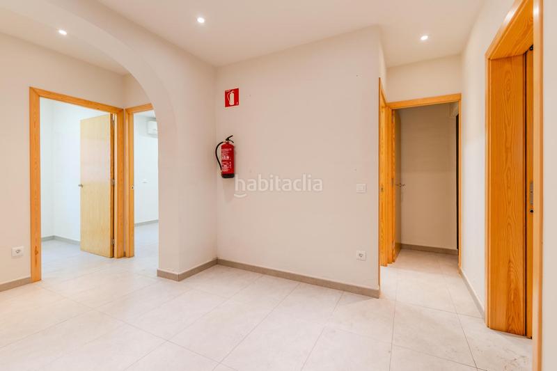 Foto 051195a8-8b05-4d48-96e4-6af3f3d76507. Planta baixa a Eixample Sud-Migdia Girona