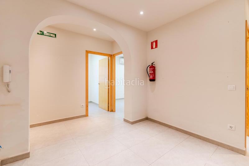 Foto 33bd36c2-f935-47e4-bd4a-bb662b2efa3f. Planta baixa a Eixample Sud-Migdia Girona