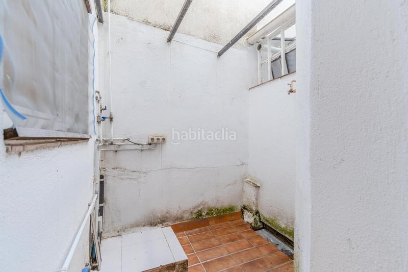 Foto 1291013f-4a3a-4b54-8681-5ce60778eff1. Planta baja en Eixample Sud-Migdia Girona