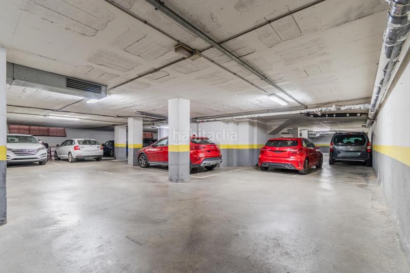 Foto b8541191-edad-43e9-9c22-32f8baaedab2. Planta baja en Eixample Sud-Migdia Girona