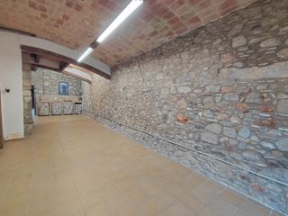 Locale commerciale  Plaça sant pere