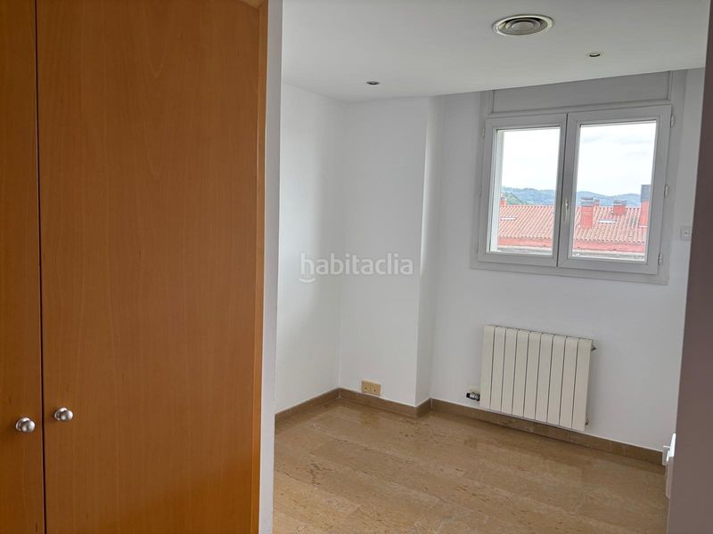 Foto 52d53448-5a64-40dc-a846-d1f0cd4e2fc5. Affitto duplex con riscaldamento parcheggio in Eixample Sud-Migdia Girona