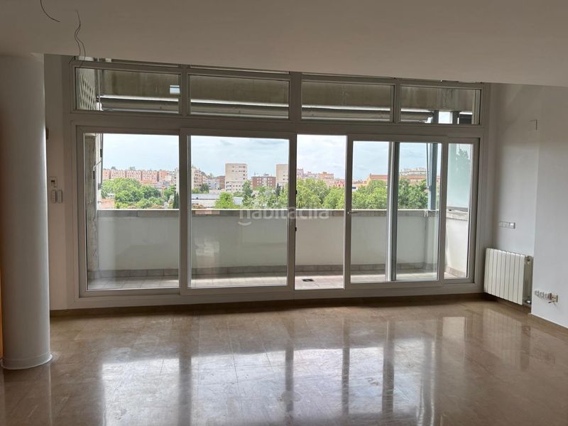 Foto 4f7f0a00-d407-4654-bc72-e40c2362ac81. Location duplex avec chauffage parking dans Eixample Sud-Migdia Girona