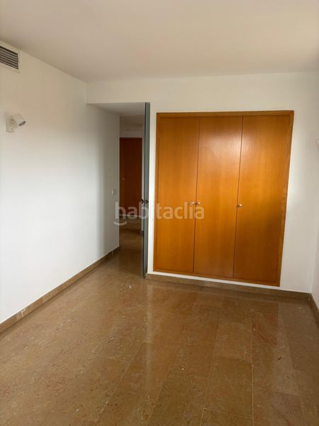 Foto 19b33d6e-1f41-4fed-9347-e4a2f494cffc. Rent duplex with heating parking in Eixample Sud-Migdia Girona