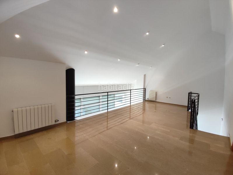 Foto 3f8485ba-20e3-48f6-987d-2f7aa276cca7. Rent duplex with heating parking in Eixample Sud-Migdia Girona