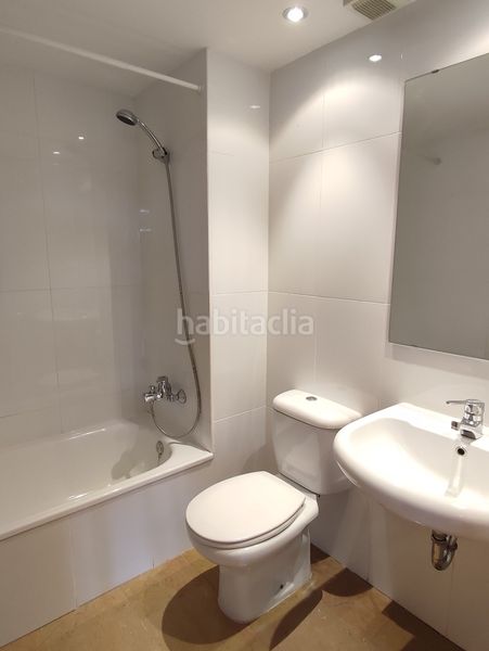 Foto 5925374d-2ab8-4d30-a91a-5c1194358c9e. Rent duplex with heating parking in Eixample Sud-Migdia Girona