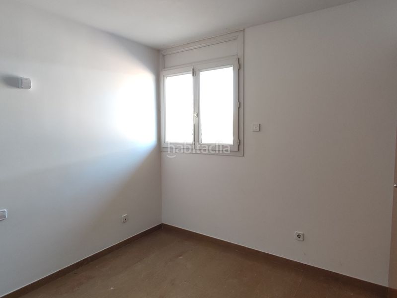 Foto b6c9d17f-dba1-4005-b53d-eb51cb3b5013. Rent duplex with heating parking in Eixample Sud-Migdia Girona