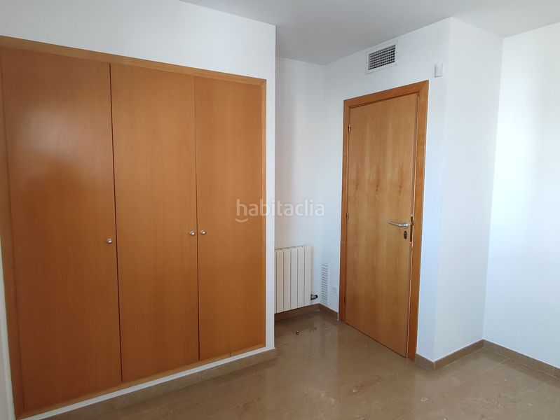 Foto bf19a1cd-813c-4b6d-b9b0-05ea5eabd373. Rent duplex with heating parking in Eixample Sud-Migdia Girona